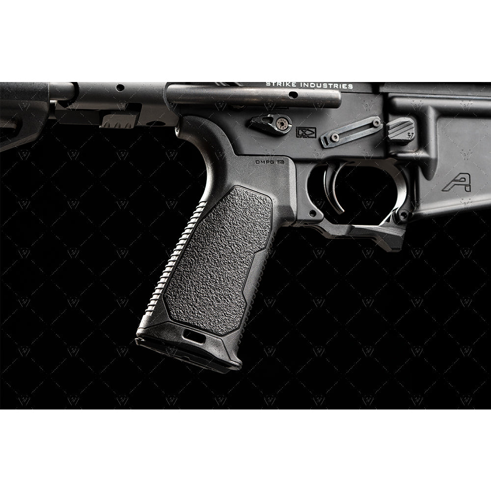 Strike AR Overmolded Enhanced Pistol Grip グリップ【ブラック/フラットダークアース】