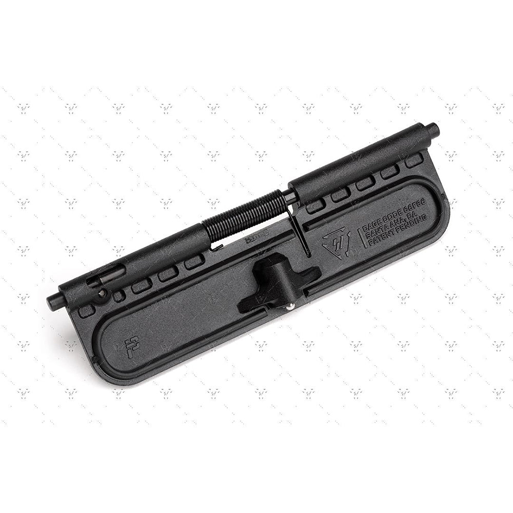 Strike AR Overmolded Ultimate Dust Cover for .223/5.56 ダストカバー【ブラック/フラットダークアース】