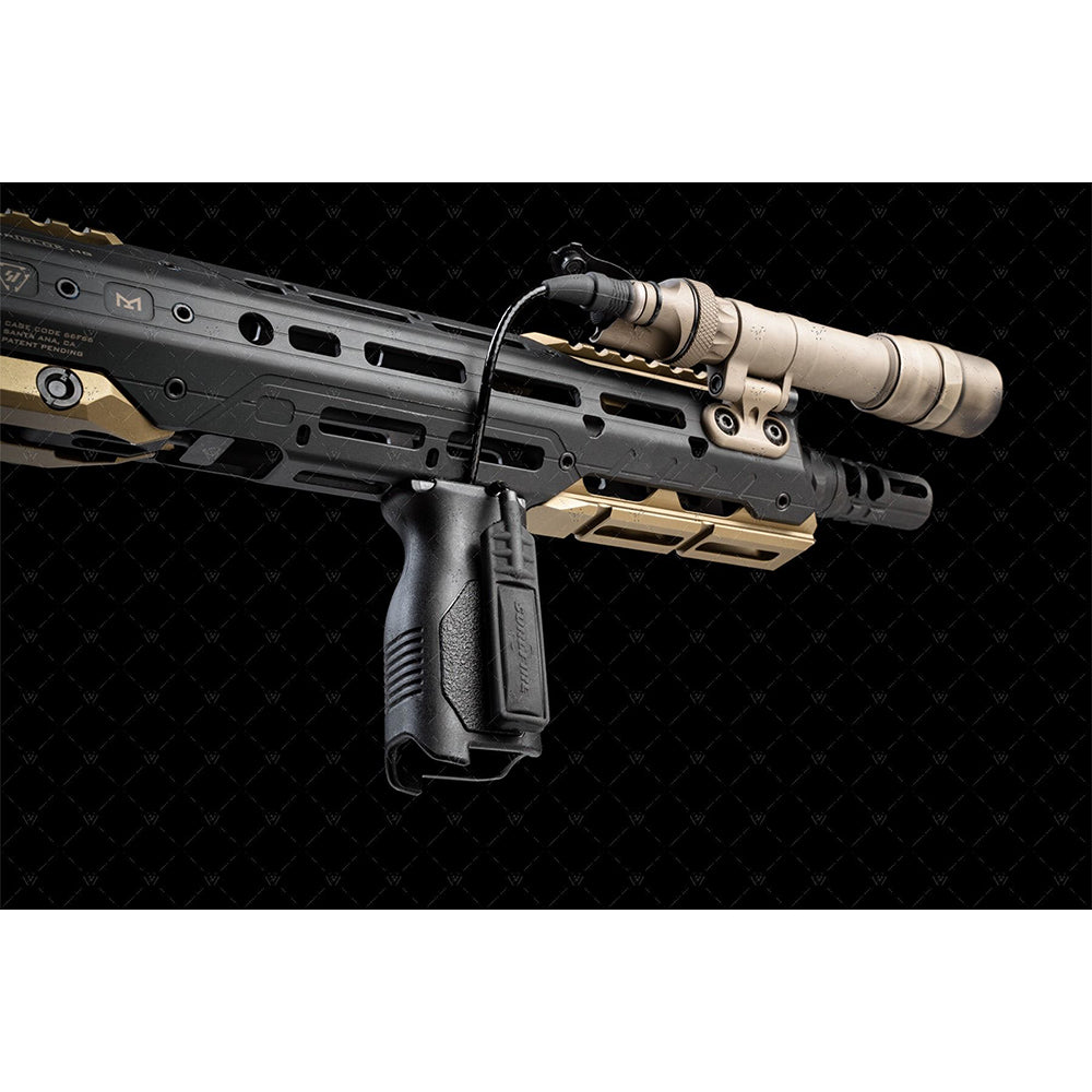 Strike Angled Vertical Grip with Cable Management - Long or Short (M-LOK) フォアグリップ【ブラック/フラットダークアース】