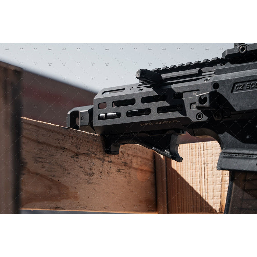 Strike M-LOK LINK Cobra Fore Grip with Cable Management フォアグリップ【ブラック/フラットダークアース】