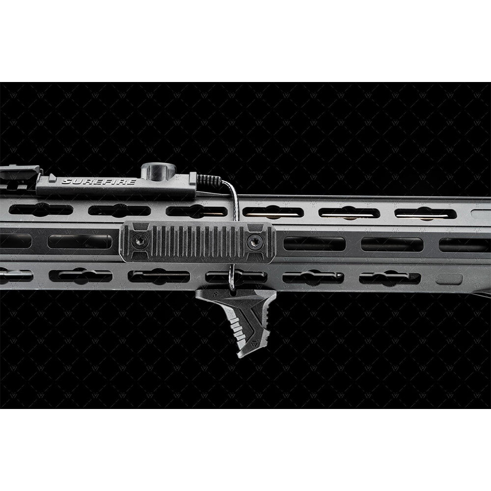 Strike M-LOK Mini HandStop with Cable Management System® ハンドストップ【ブラック/フラットダークアース】
