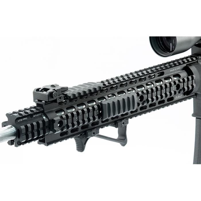 UTG(R) Ultra Slim Angled Foregrip, Picatinny/Matte Black ウルトラスリムアングルドフォアグリップ/ピカティニー MT-AFGP01
