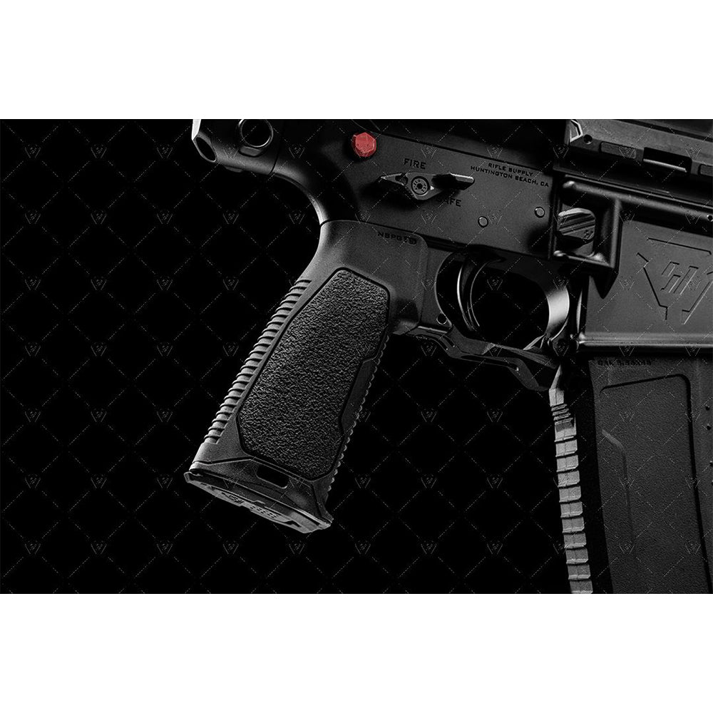 Strike AR Flat Top Overmolded Pistol Grip (15-Degree) グリップ【ブラック】