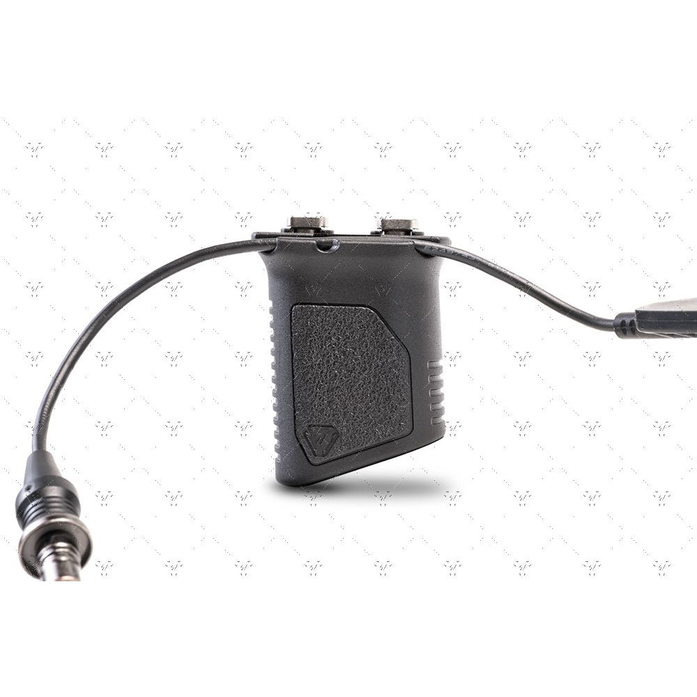 Strike Angled Vertical Grip with Cable Management - Long or Short (M-LOK) フォアグリップ【ブラック/フラットダークアース】