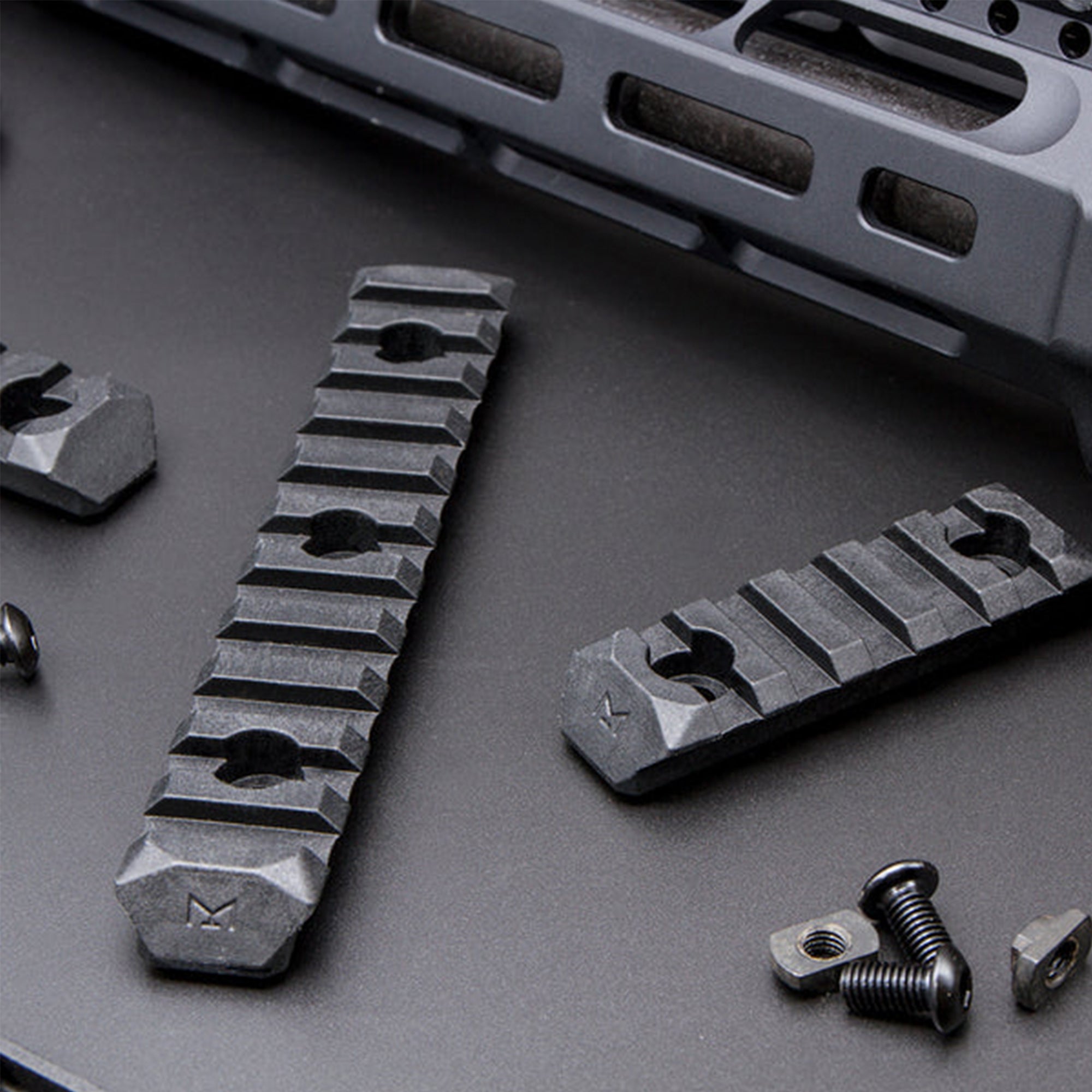 PTS GBLS Enhanced M-LOK Rail Sections 3 Slots レイルアクセサリー【ブラック】