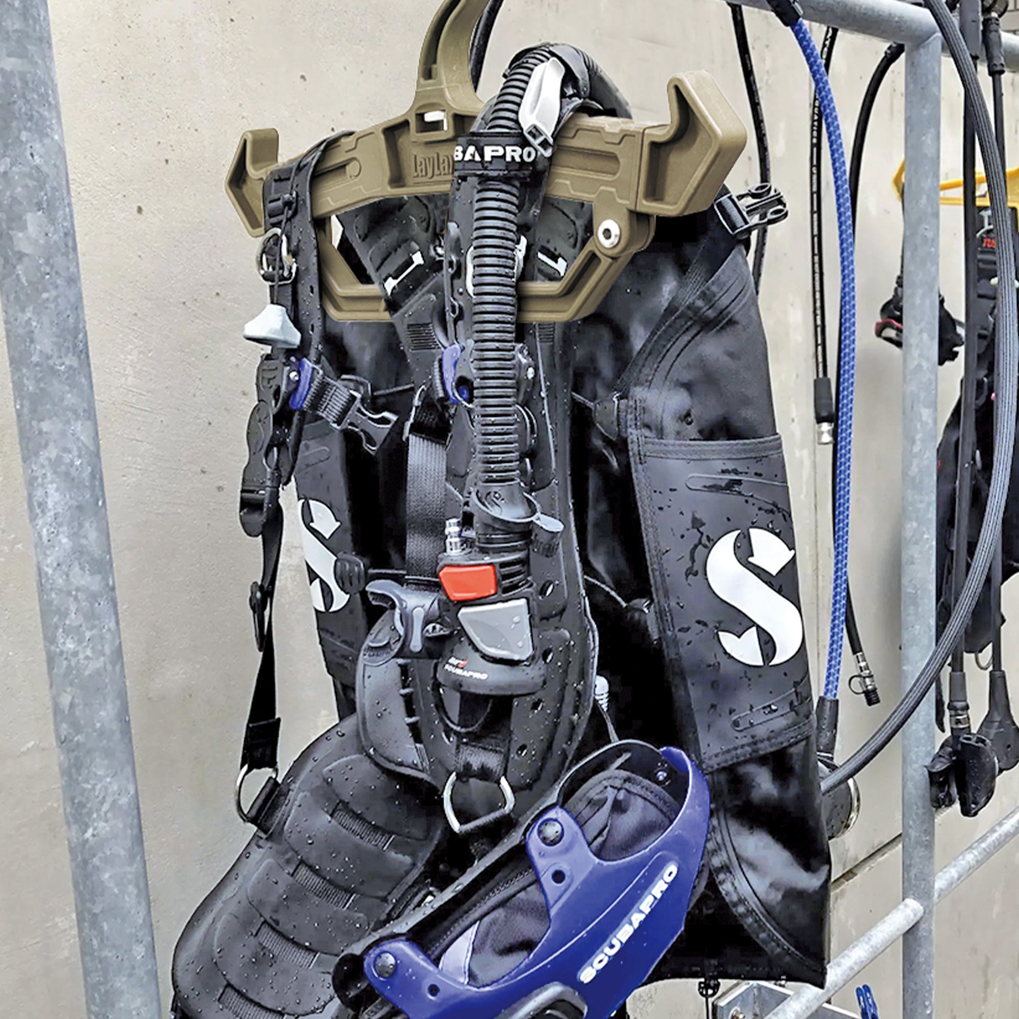 ヘビーハンガー100[satellite/サテライト]