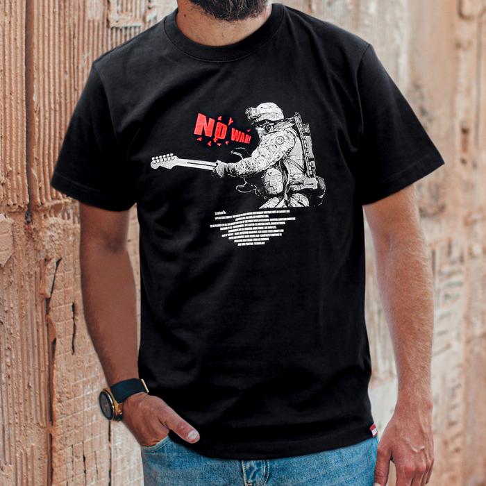 LayLax NO WAR ロゴTシャツ